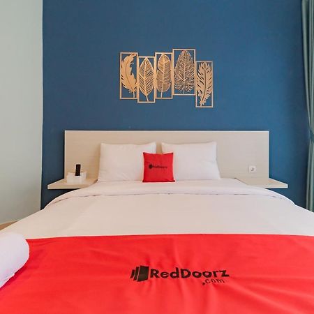Reddoorz Plus Near Surapati Core 万隆 外观 照片