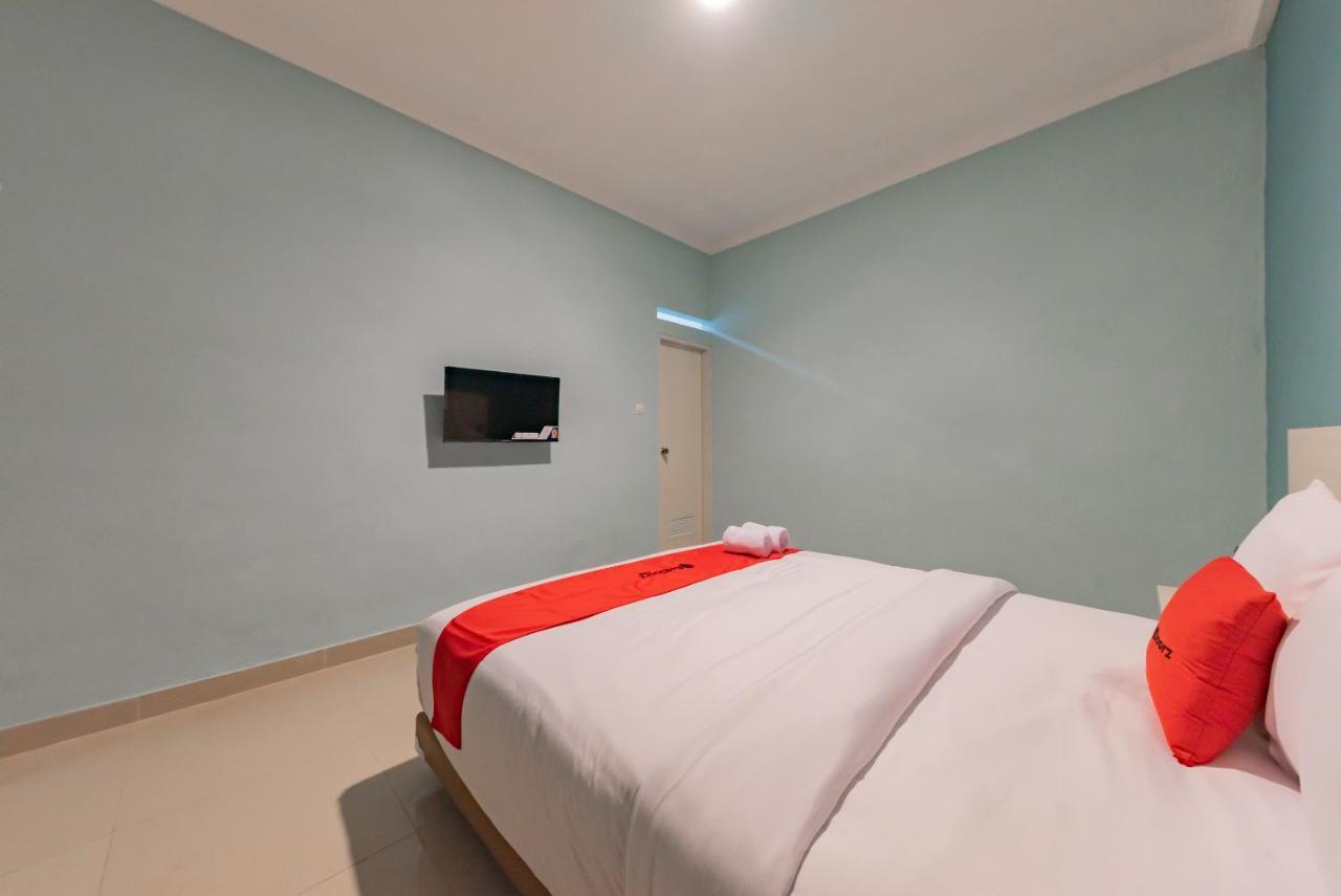 Reddoorz Plus Near Surapati Core 万隆 外观 照片