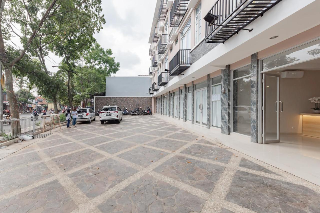 Reddoorz Plus Near Surapati Core 万隆 外观 照片